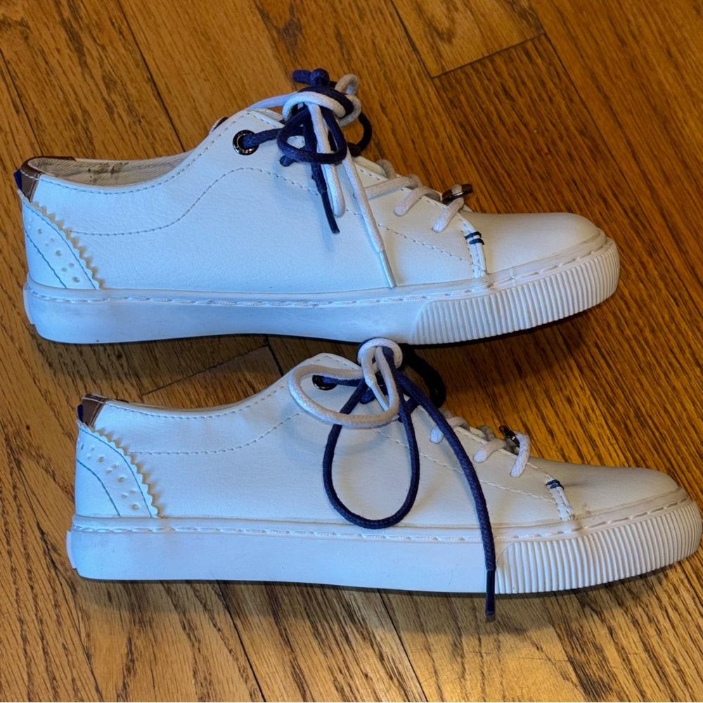Ted Baker White Kids Sneaker Two Tone As New Navy/White Laces Size 1 / 33 - Picture 6 of 13